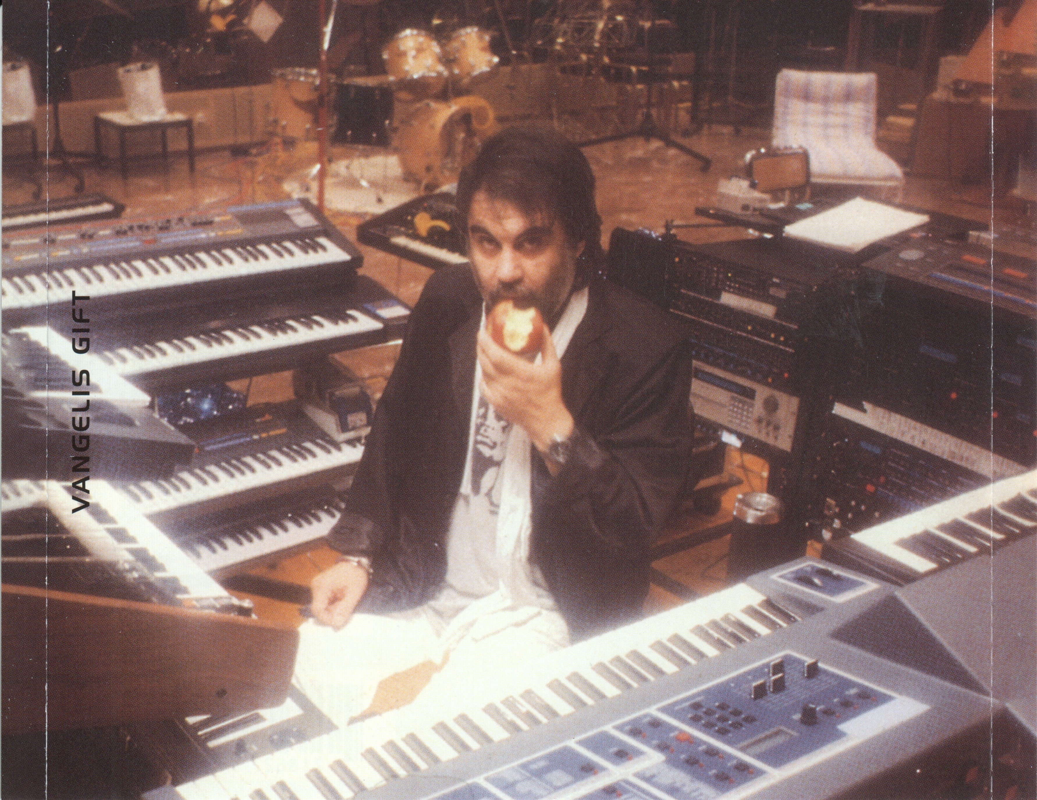 Vangelis [2019 Gift] (FLAC 16Bit-44kHz)